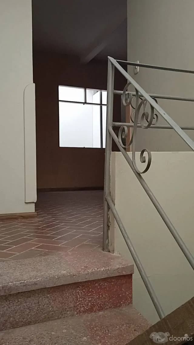 Alquiler de oficinas y almacenes en Lince — foto 4