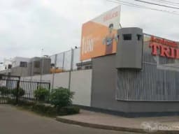 REMATE CHORRILLOS Local Comercial - 700 mt2 - 12 Estacionamientos