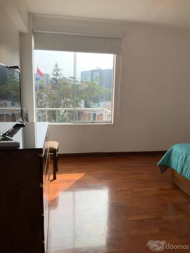Departamento en tercer piso con cochera interior cerrada — foto 5