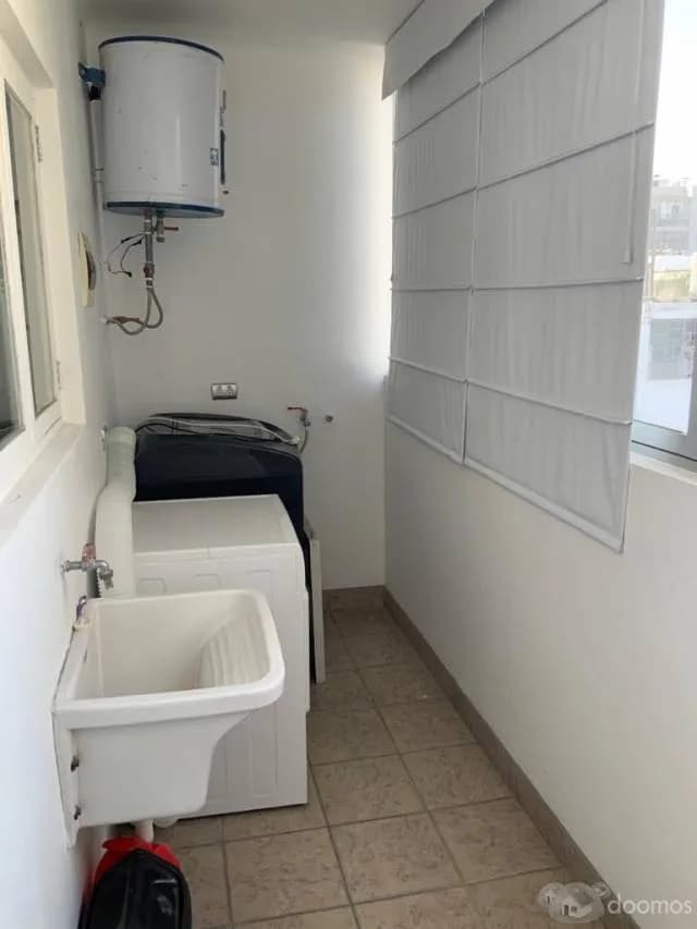 Departamento en tercer piso con cochera interior cerrada — foto 8