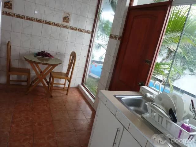 Hermosa residencia con piscina, zona inmejorable — foto 4