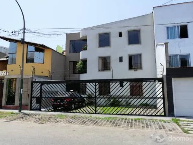 VENDO DEPARTAMENTO EN SURCO MUY BUENA UBICACIÓN — foto 1