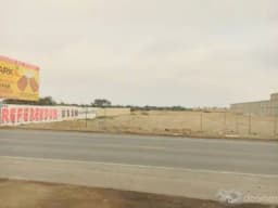 EXCELENTE LOTE COMERCIAL