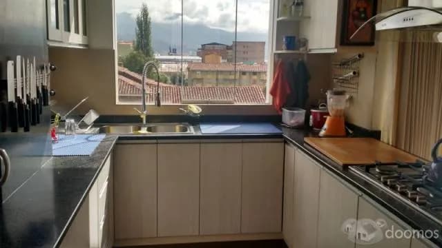 EN VENTA DEPARTAMENTO AMOBLADO EN RESIDENCIAL HUANCARO — foto 8