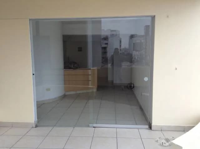 Vendo departamento en Jesus Maria, 2 cuartos con terraza — foto 5