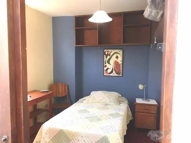 ALQUILO HABITACIÓN AMOBLADA u OFICINA — foto 2