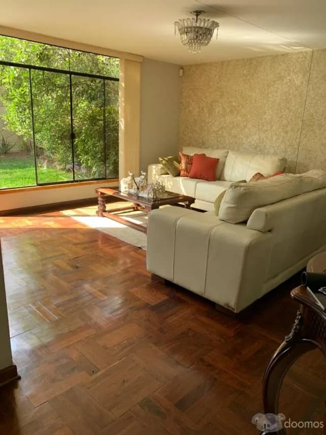 HERMOSA CASA EN SURCO DENTRO DE LA URB. HIGUERETA — foto 2