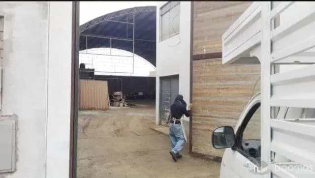 SE VENDE LOCAL INDUSTRIAL EN LURÍN  1,000 m2 — foto 3