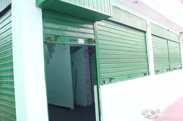 Local Comercial/ Almacén / Centro de Atención — foto 2