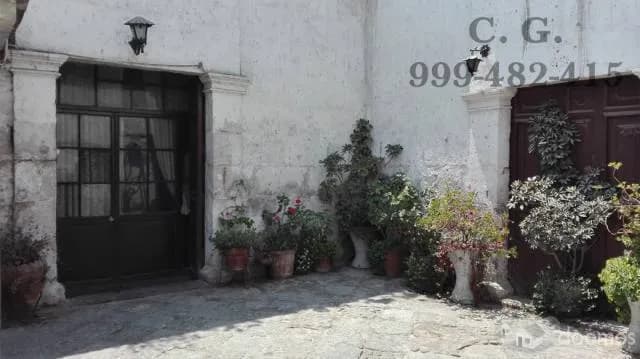 VENDO ACCIONES Y DERECHOS DE CASA CENTRICA EN AREQUIPA — foto 5
