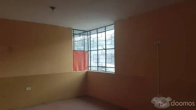 VENDO 1er. PISO DE CASA EN URB. COVIMA - LA MOLINA. — foto 2