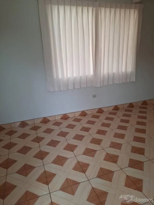 Alquilo Habitación c/baño en surco viejo — foto 2