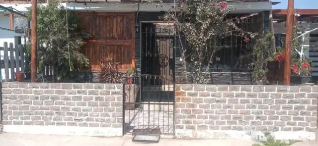 VENTA DE CASA FRENTE A JARDÍN — foto 8