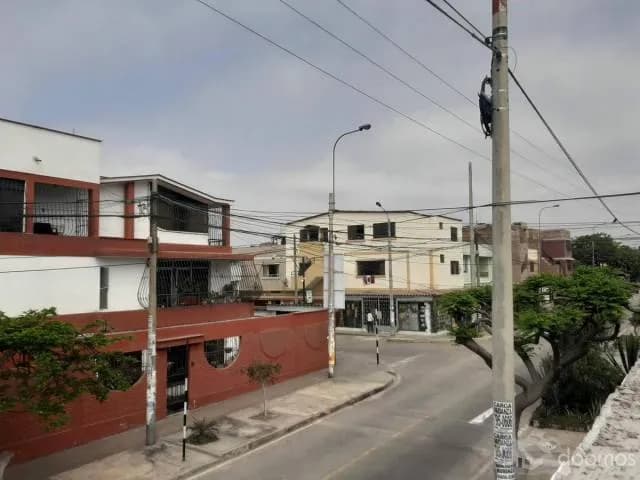 REMATO CASA COMO TERRENO — foto 2