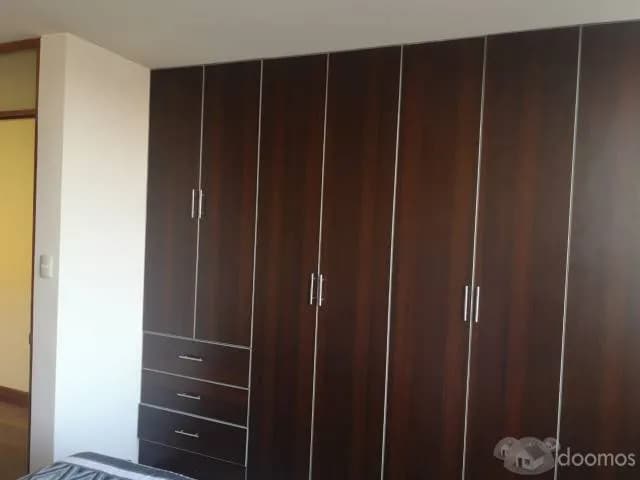 ALQUILO hermoso departamento amoblado a dos cuadras de la AV. ejército — foto 3