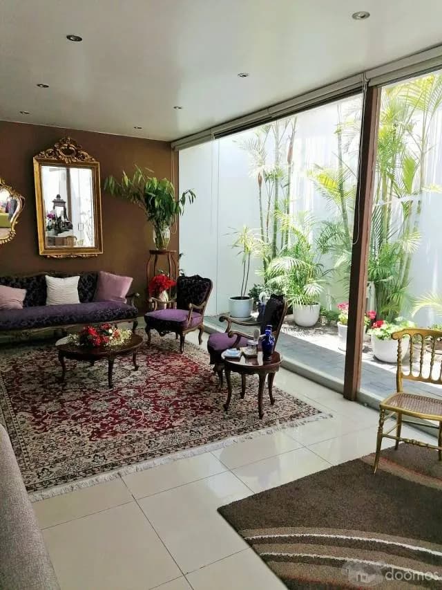Venta de Hermosa Casa Totalmente Remodelada — foto 4