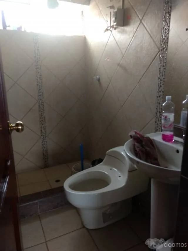 EN VENTA CASA EN URB. LOS NOGALES - SAN SEBASTIAN — foto 8