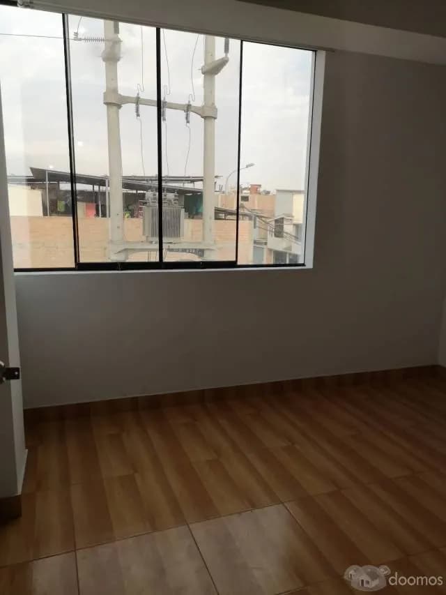 Se alquila departamento en estreno — foto 2