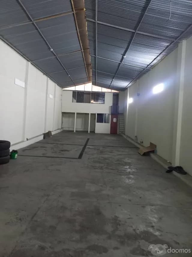 SE RENTA LOCAL DE 190 METROS CUADRADOS — foto 2