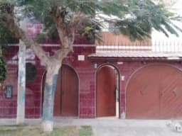 SE VENDE CASA DE 2 PISOS Y AZOTEA