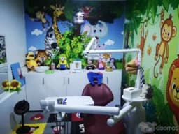 CONSULTORIO ODONTOLÓGICO-PEDIÁTRICO EQUIPADO