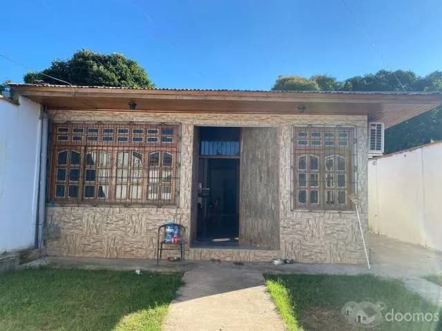 ALQUILER DE CASA EN YARINACOCHA — foto 1