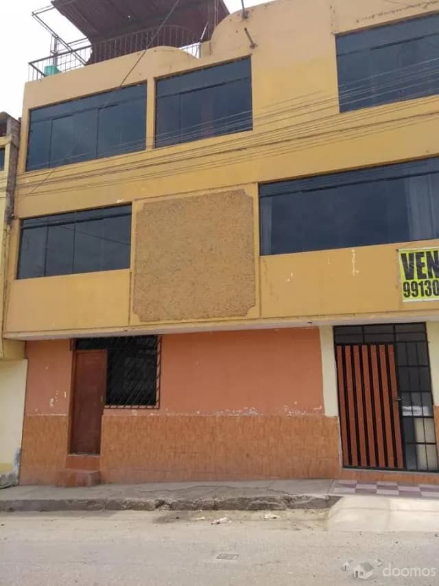 vendo casa 3 pisos en aplao 260,000 soles — foto 1