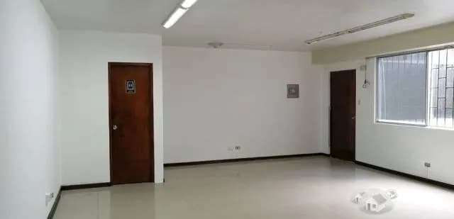 Alquilo Oficina o Consultorio en Jesús María — foto 6