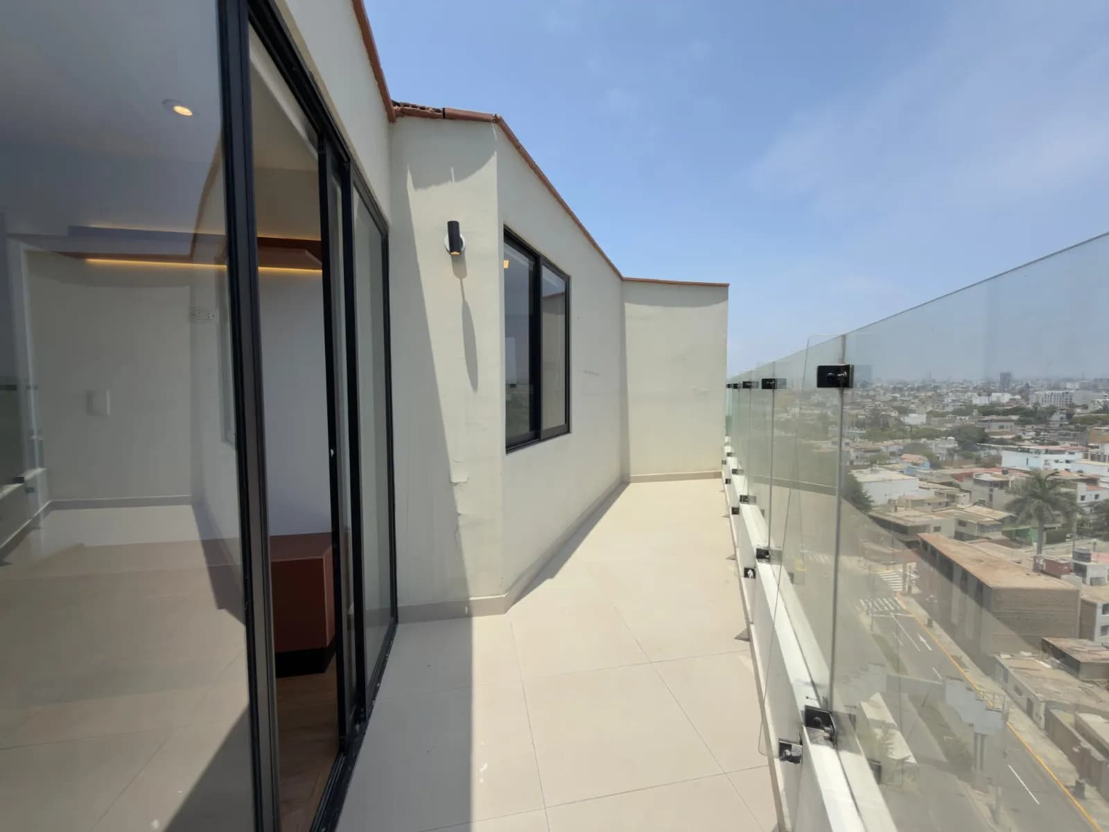 VENDO  DEPARTAMENTO DE ESTRENO EN CHORRILLOS — foto 2