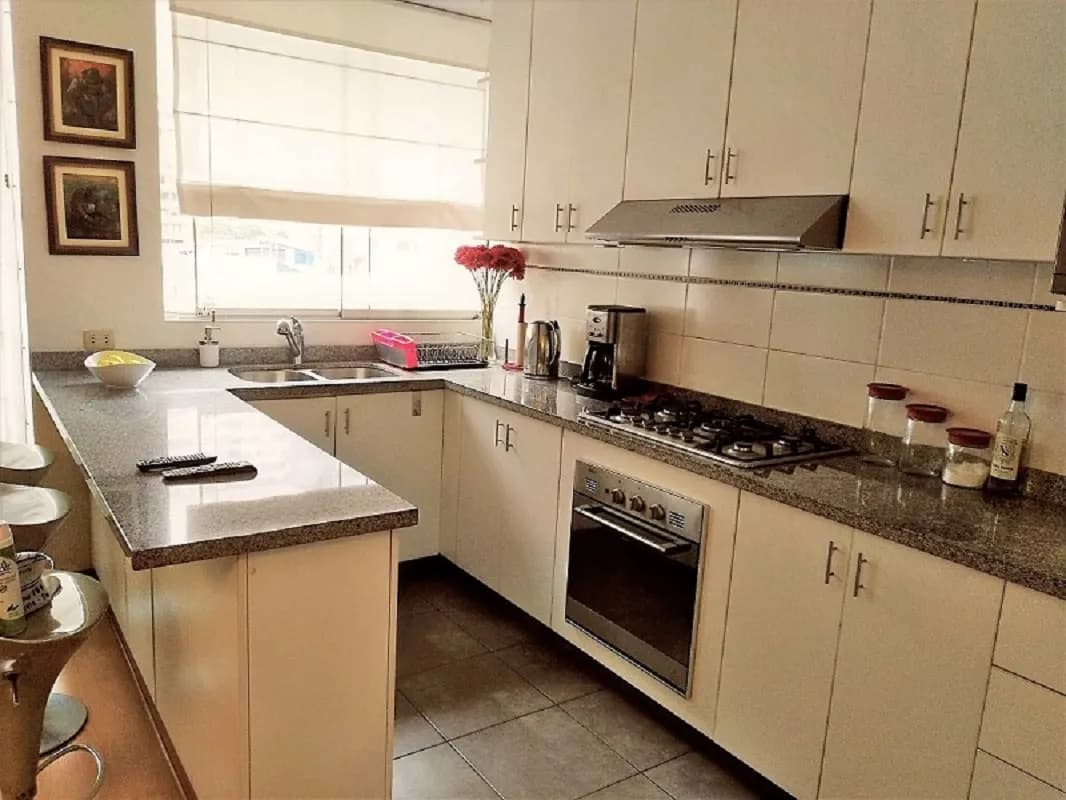 Miraflores BERLIN - Dpto de 2 Dorm + 1 Cochera (Amoblado y Equipado) — foto 8