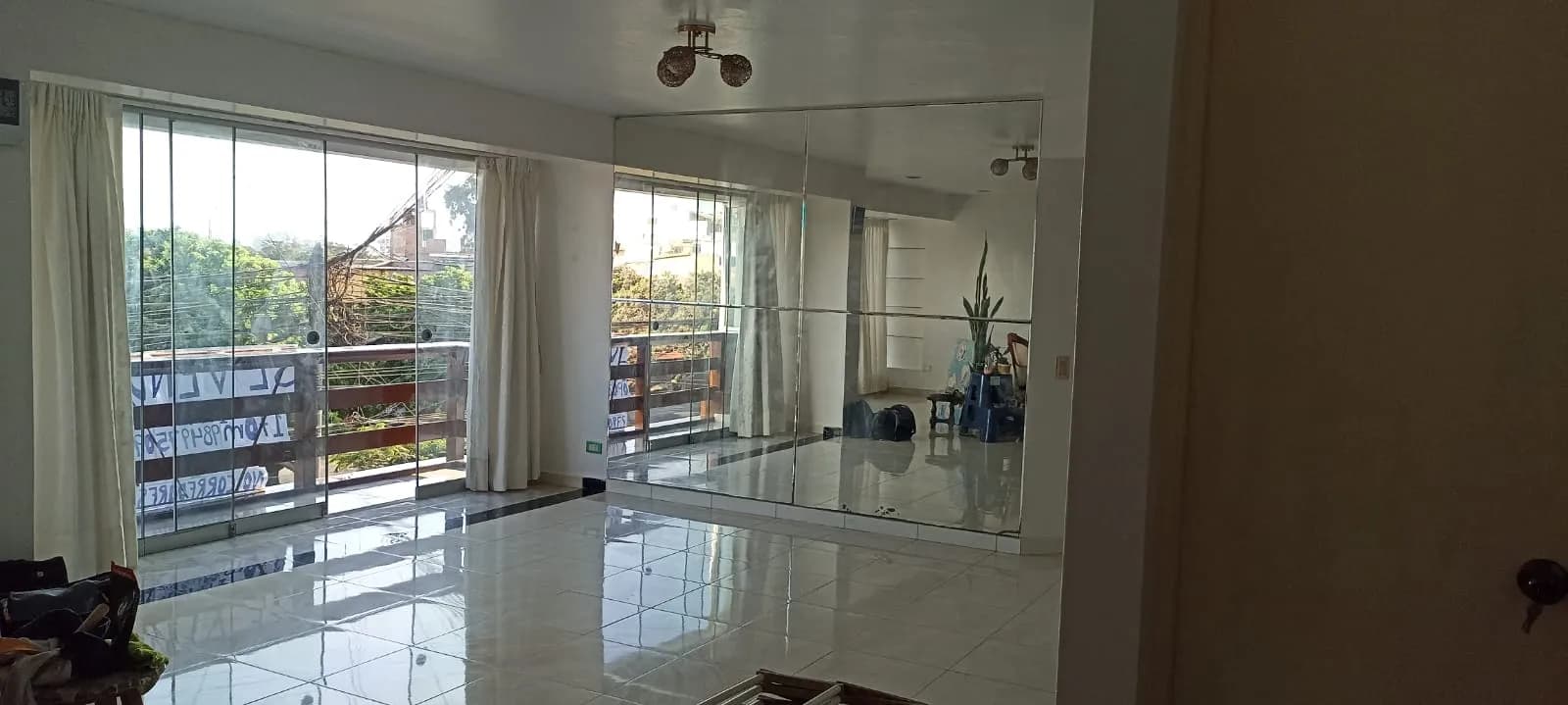VENTA DE DEPARTAMENTO EN SURCO – EXCELENTE UBICACIÓN — foto 2
