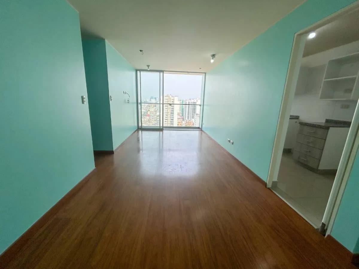 DEPARTAMENTO + COCHERA EN VENTA EN AV BRASIL - PISO 17 — foto 1