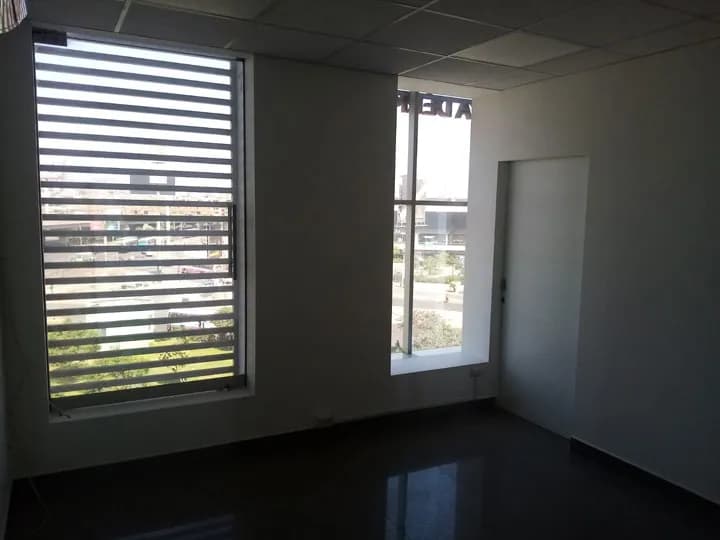 CENTRO MEDICO ALQUILA CONSULTORIOS OFICINAS — foto 2