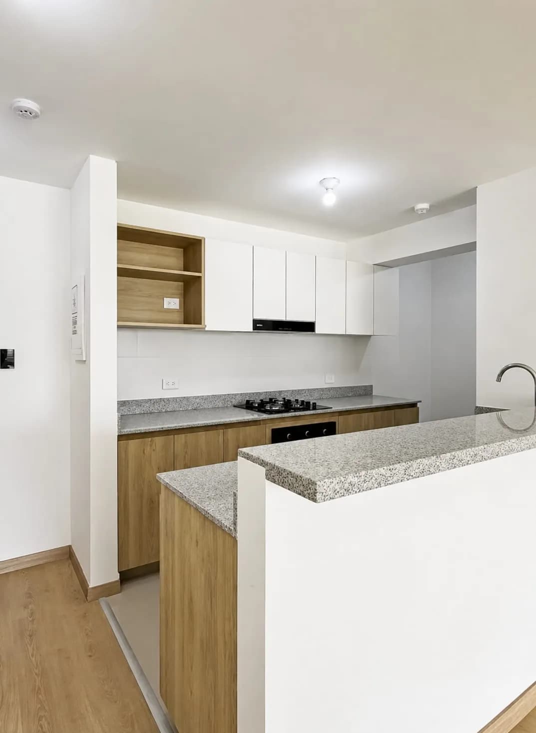 DEPARTAMENTO DE ESTRENO + COCHERA Y DEPOSITO — foto 4