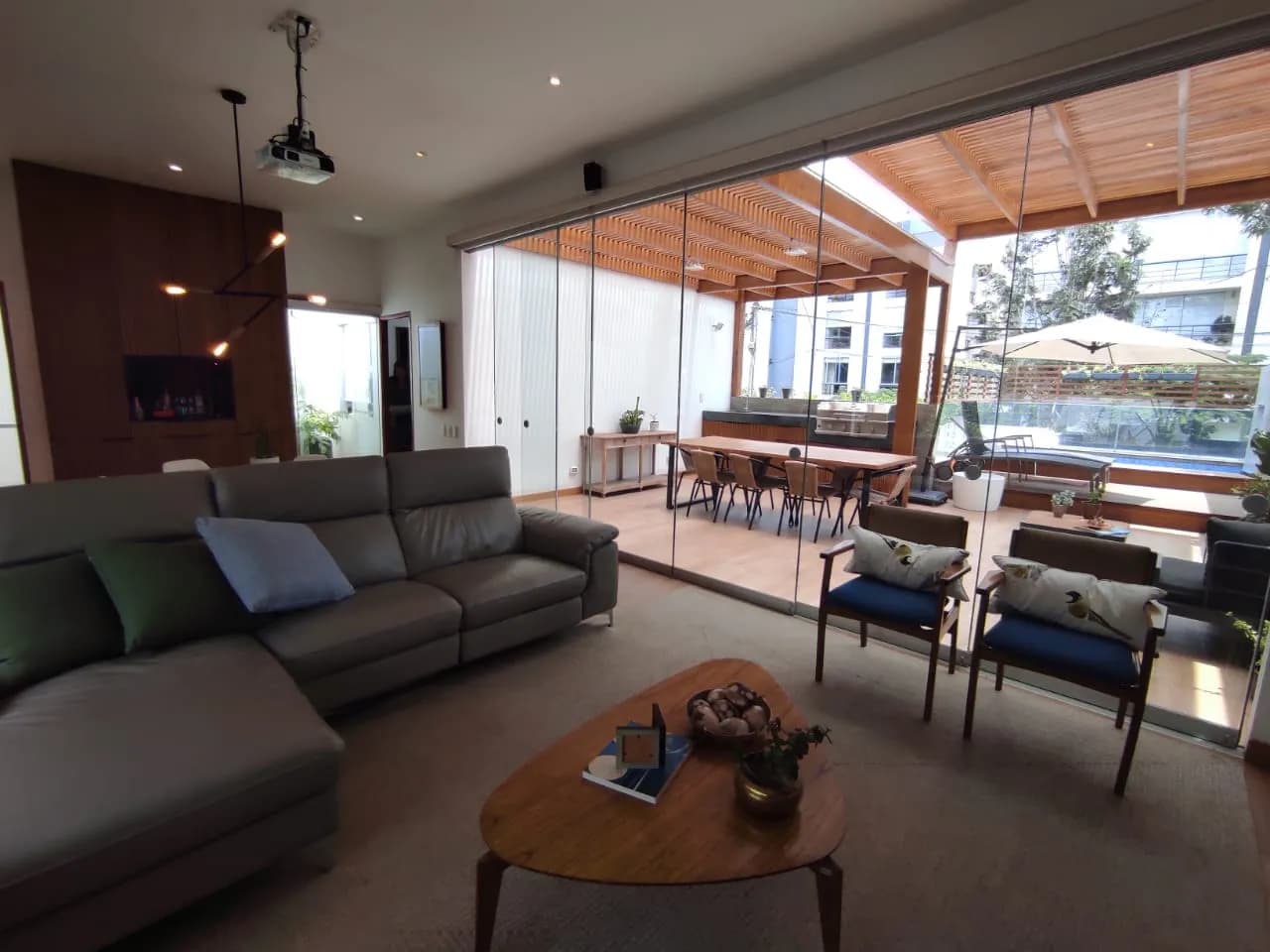 Casa Moderna y Remodelada en La Aurora, Miraflores — foto 9