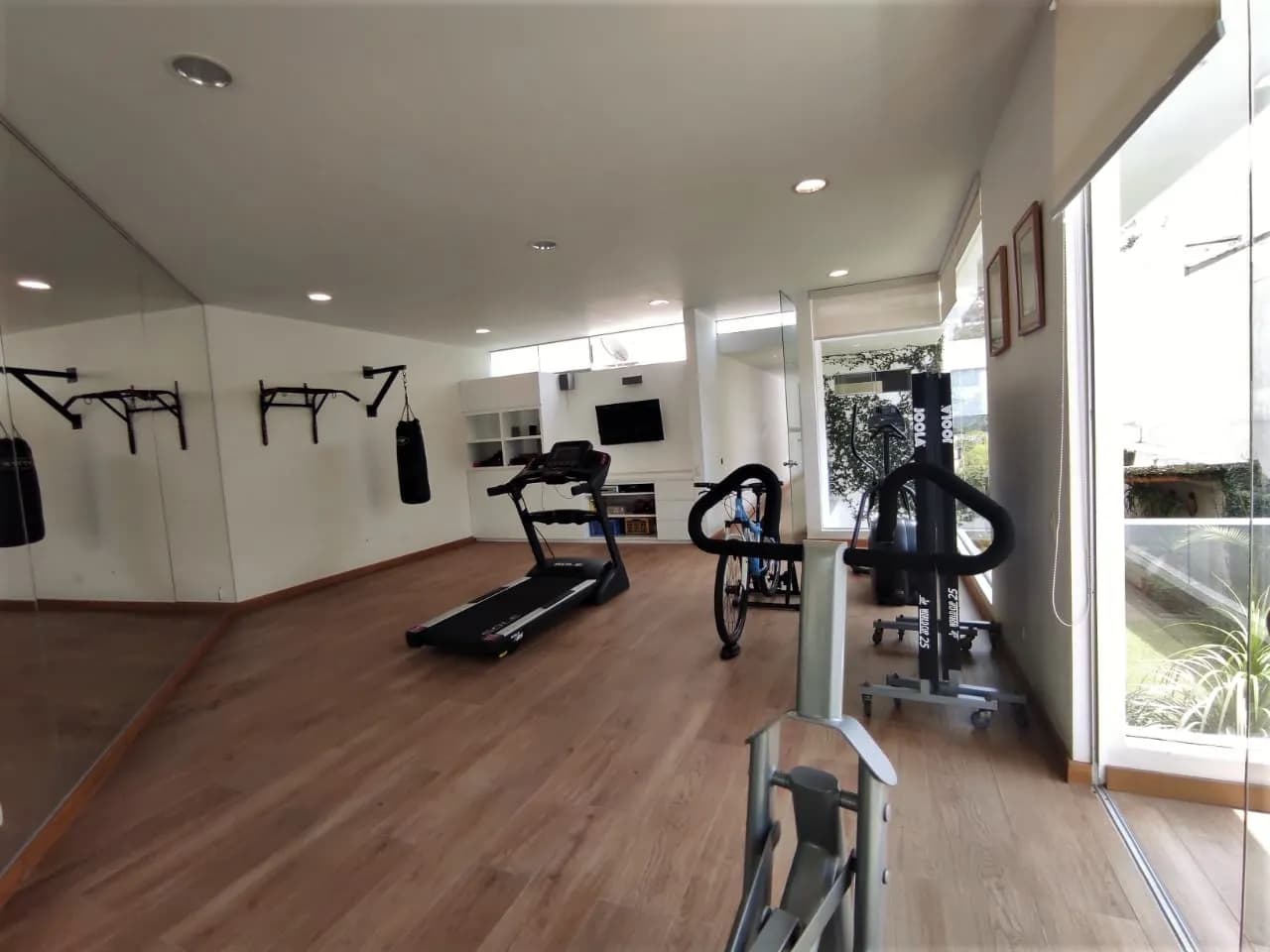 Casa Moderna y Remodelada en La Aurora, Miraflores — foto 10