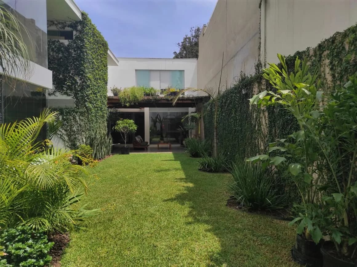 Casa Moderna y Remodelada en La Aurora, Miraflores — foto 1