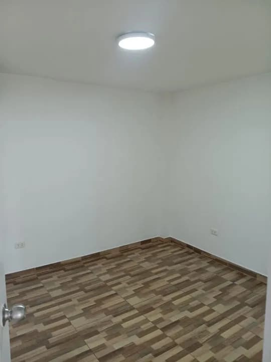 ALQUILO MODERNO DEPARTAMENTO BARRANCO — foto 7