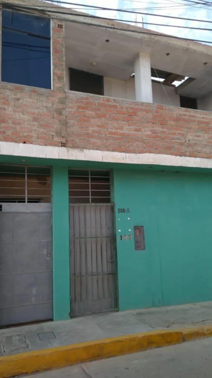 VENTA DE CASA DE 2 PISOS FERREÑAFE — foto 1