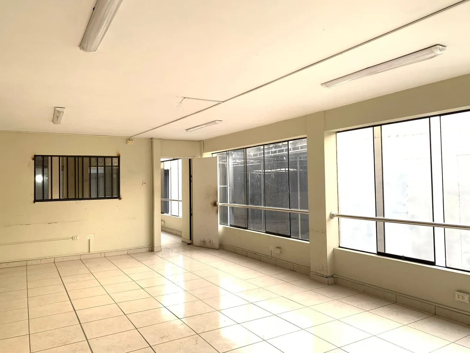 ALQUILER LOCAL IDEAL ALMACEN 1,505 MT2 - AV. ARGENTINA — foto 7