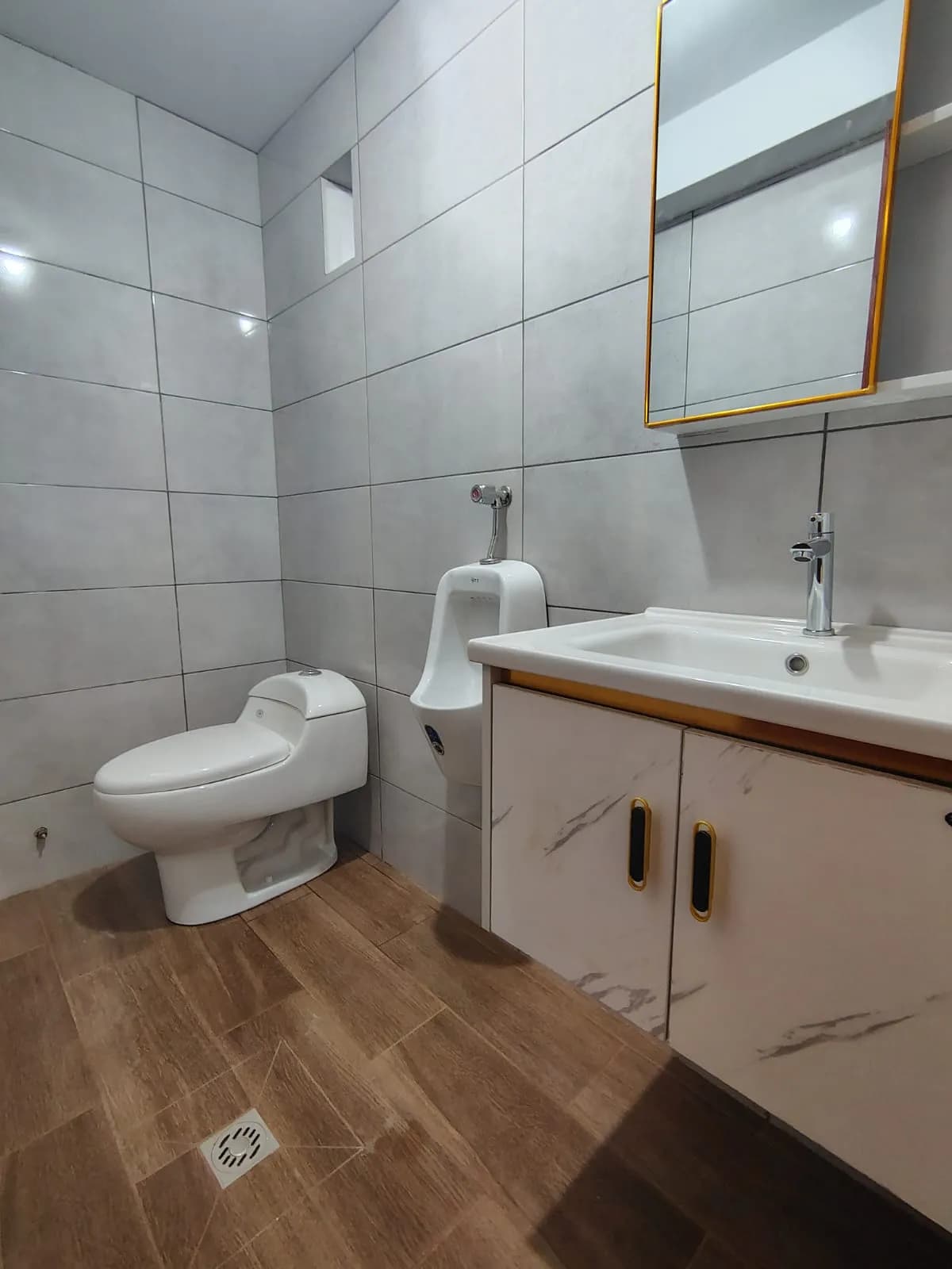 Se Vende Lindos Depas de 3 dormitorios cerca a la Urb. La Merced — foto 8