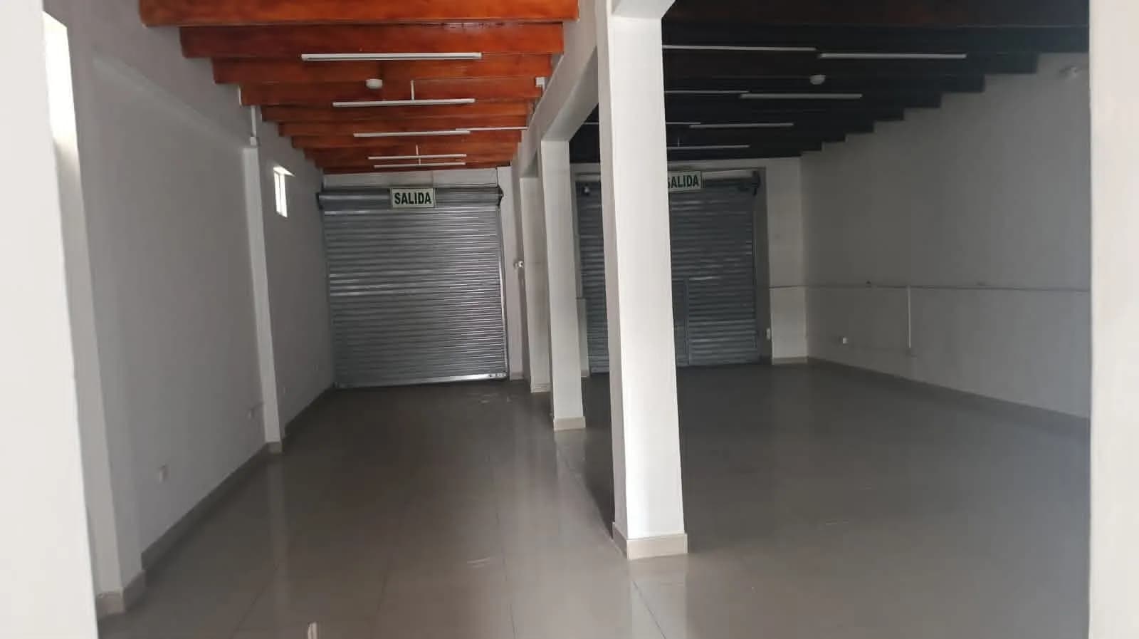 LOCAL COMERCIAL AV ABANCAY — foto 2