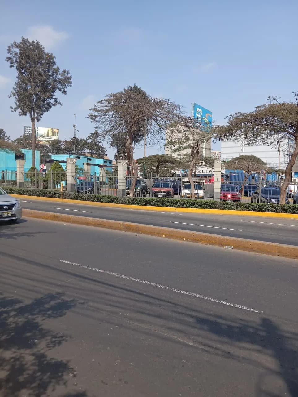VENDO LOCAL DE 5MTS2 EN EL EMPORIO COMERCIAL LAS MALVINAS — foto 3