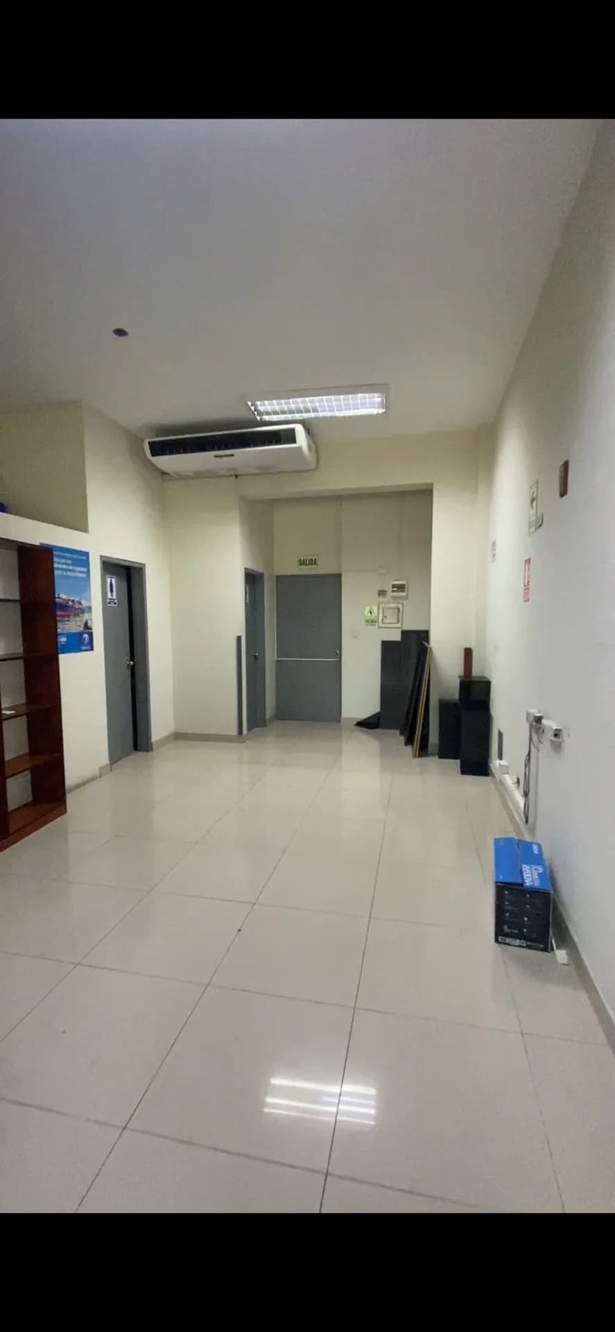 OFICINA EN CENTRO AEREO COMERCIAL CALLAO — foto 3
