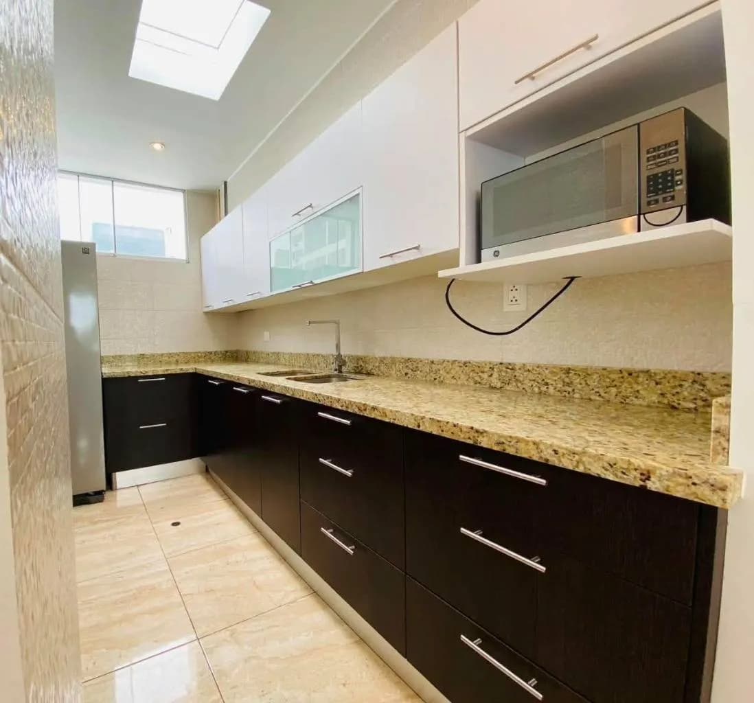 HERMOSO DUPLEX . EN VENTA MIRAFLORES - CALLE GRAU — foto 9
