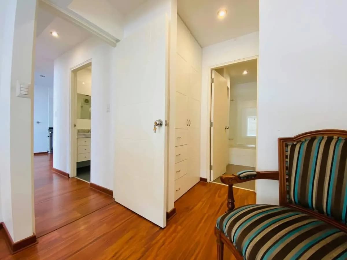HERMOSO DUPLEX . EN VENTA MIRAFLORES - CALLE GRAU — foto 13