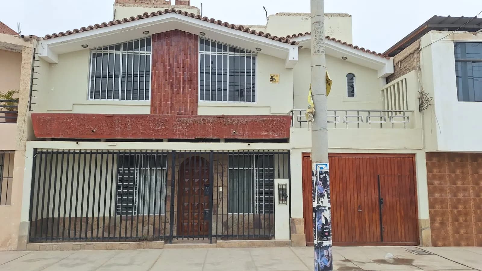 casa de 3 pisos con 5 habitaciones en chiclayo — foto 5