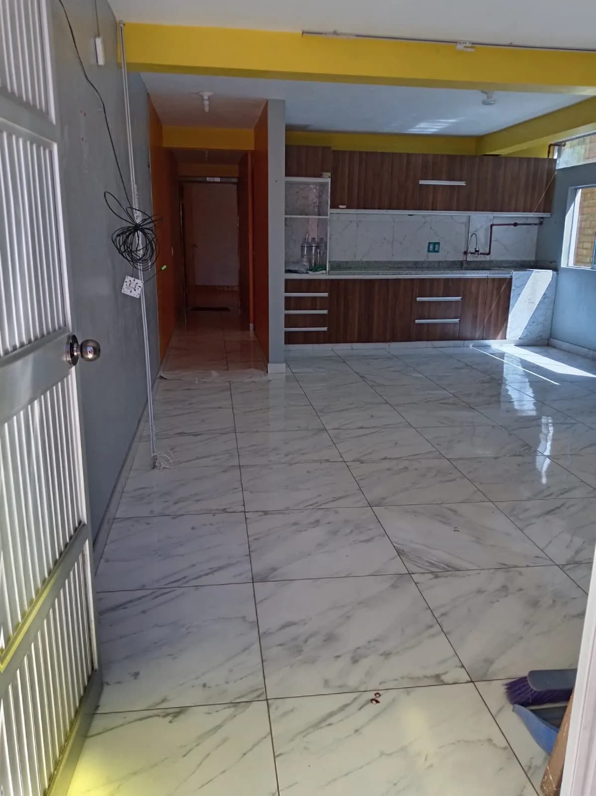 Alquilo departamento en Urb. La Capilla, — foto 5