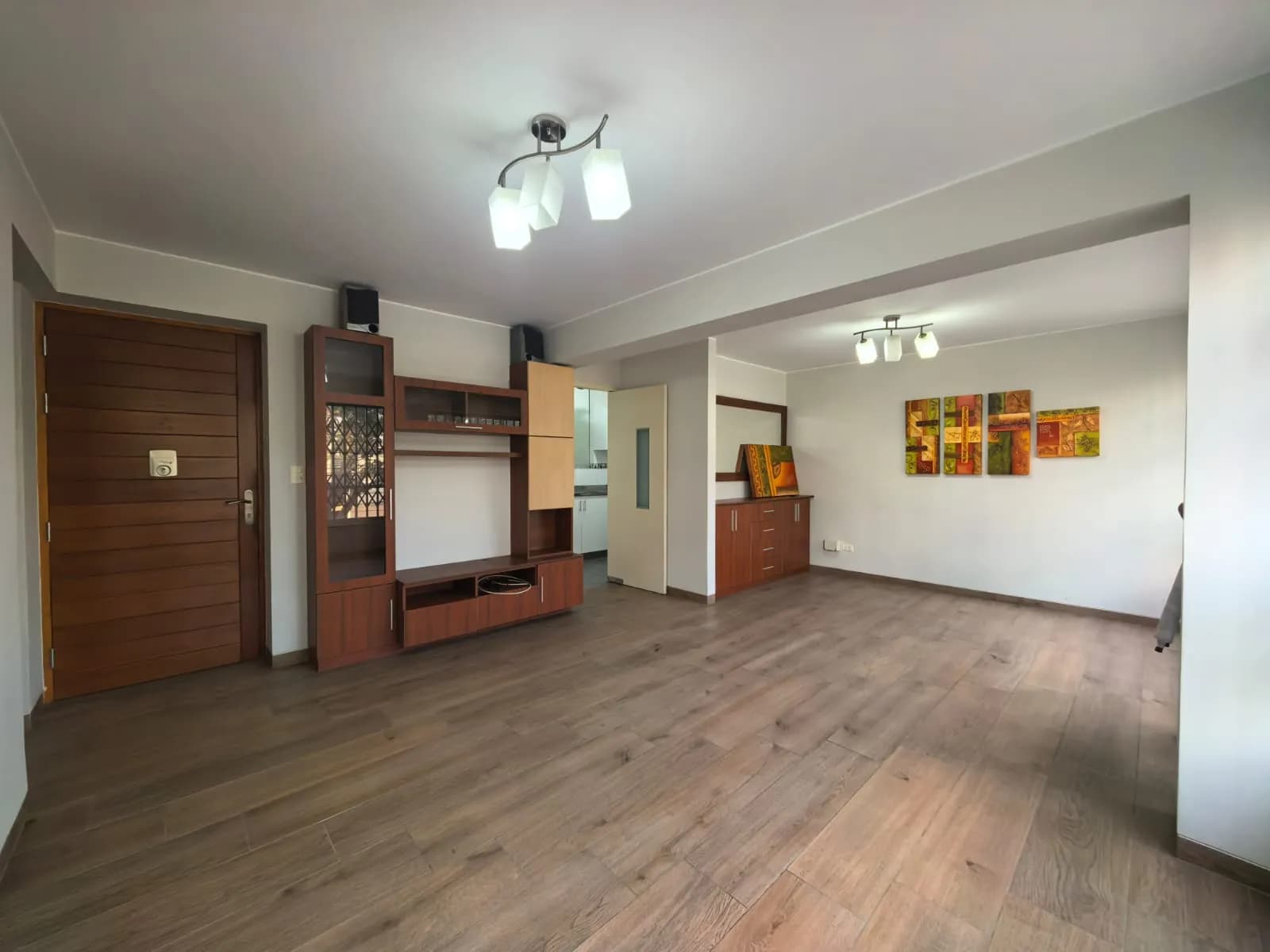 alquilo del de 3 dormitorios 95m2 en Lincidro. — foto 2