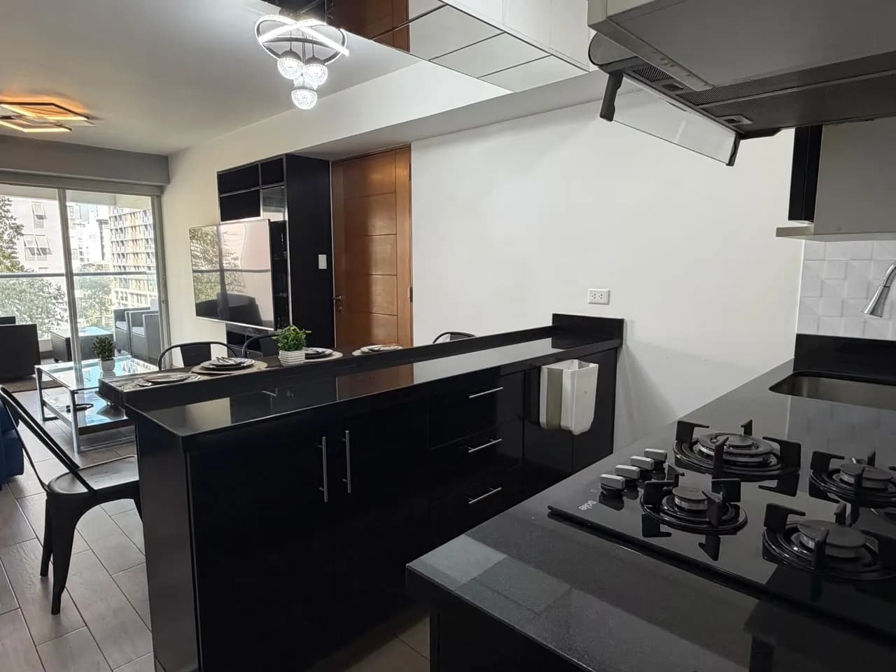 Moderno dpto amoblado en venta en JM — foto 3